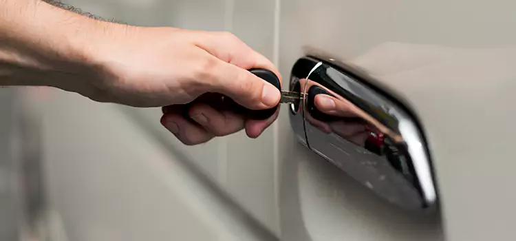 Why Choose Our Auto Locksmith Team in Detroit, MI?